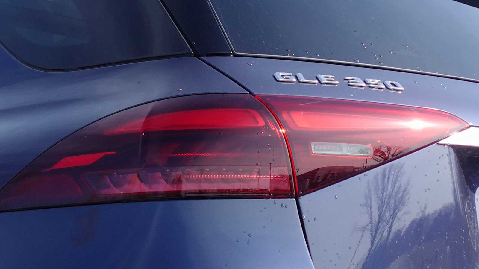 Thumbnail: 2026 Mercedes-Benz GLE - 16