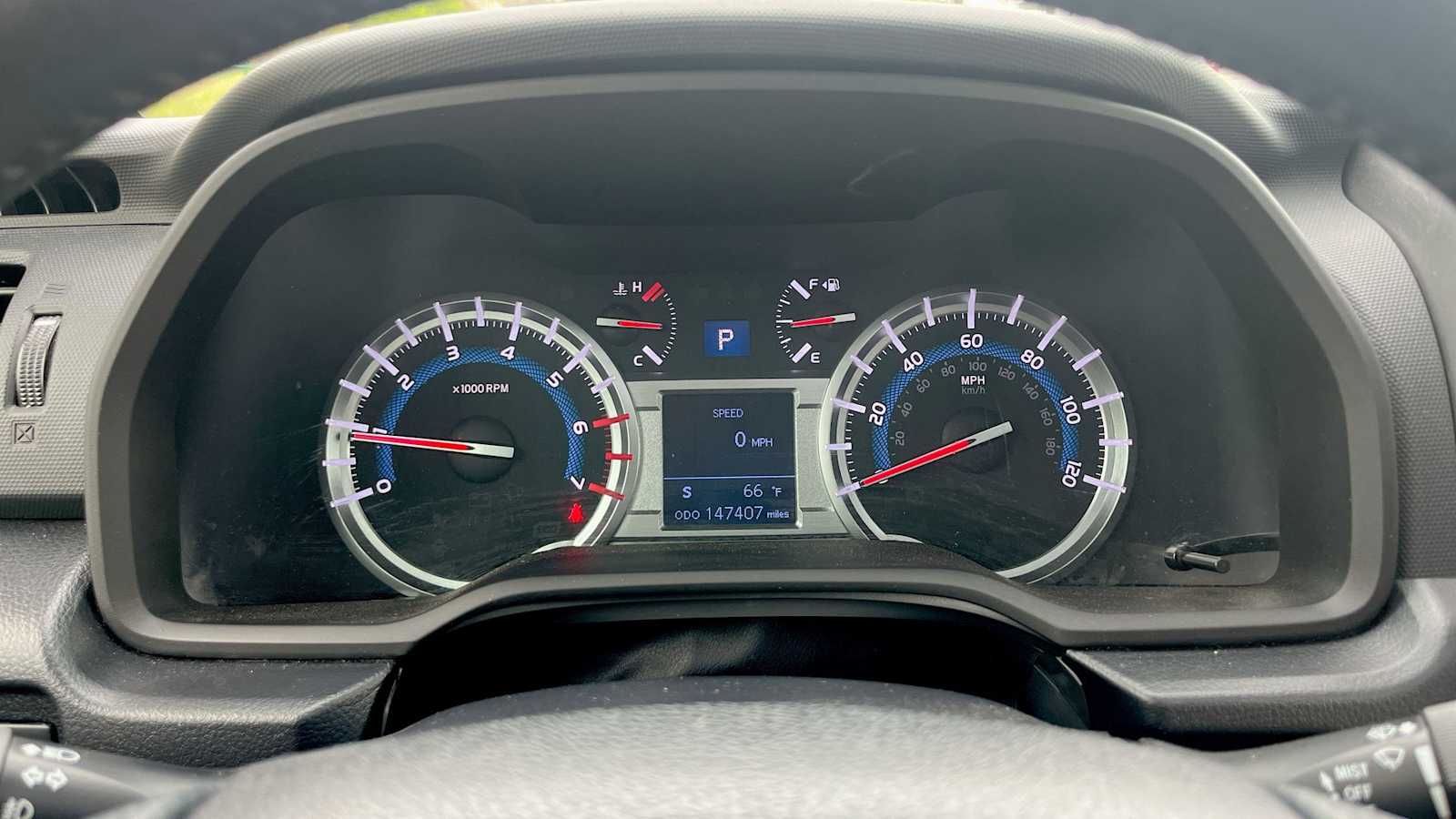 Thumbnail: 2015 Toyota 4Runner - 48
