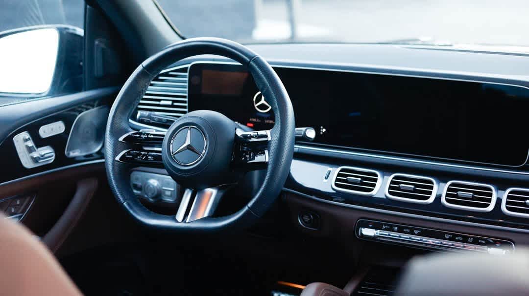 Thumbnail: 2024 Mercedes-Benz GLS - 21