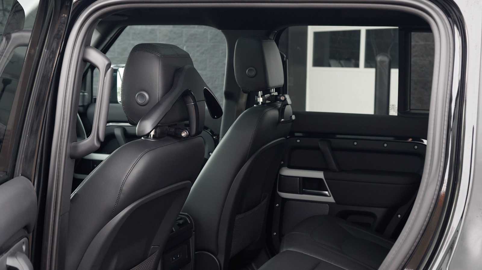 Thumbnail: 2024 Land Rover Defender - 24