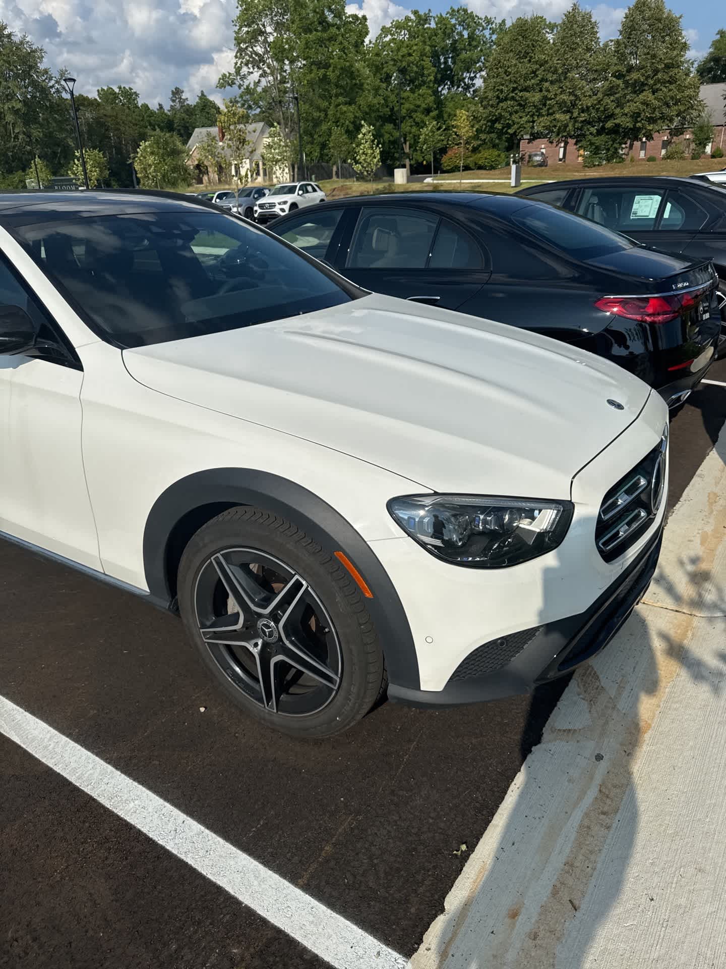 Thumbnail: 2021 Mercedes-Benz E-Class - 12