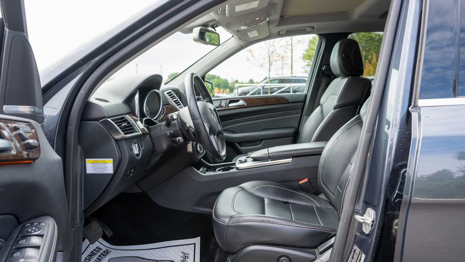 Thumbnail: 2013 Mercedes-Benz M-Class - 8