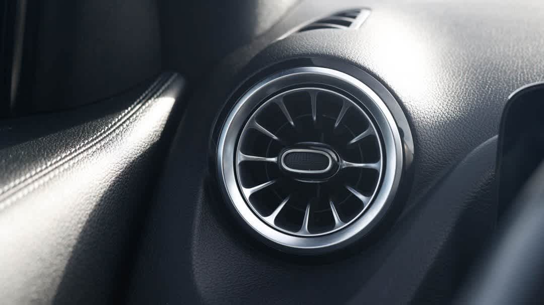 Thumbnail: 2023 Mercedes-Benz GLA - 31