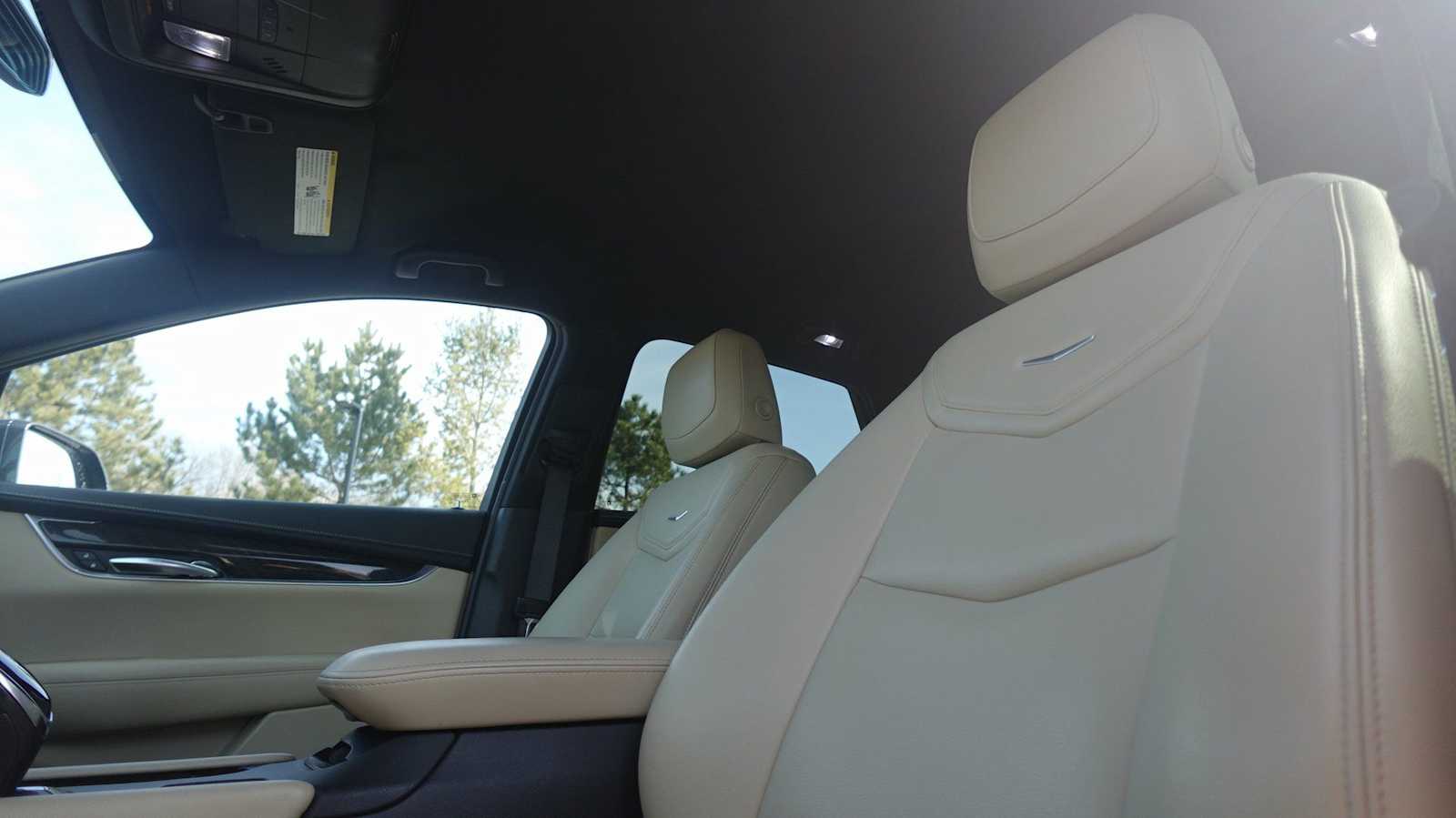 Thumbnail: 2019 Cadillac XT5 - 18