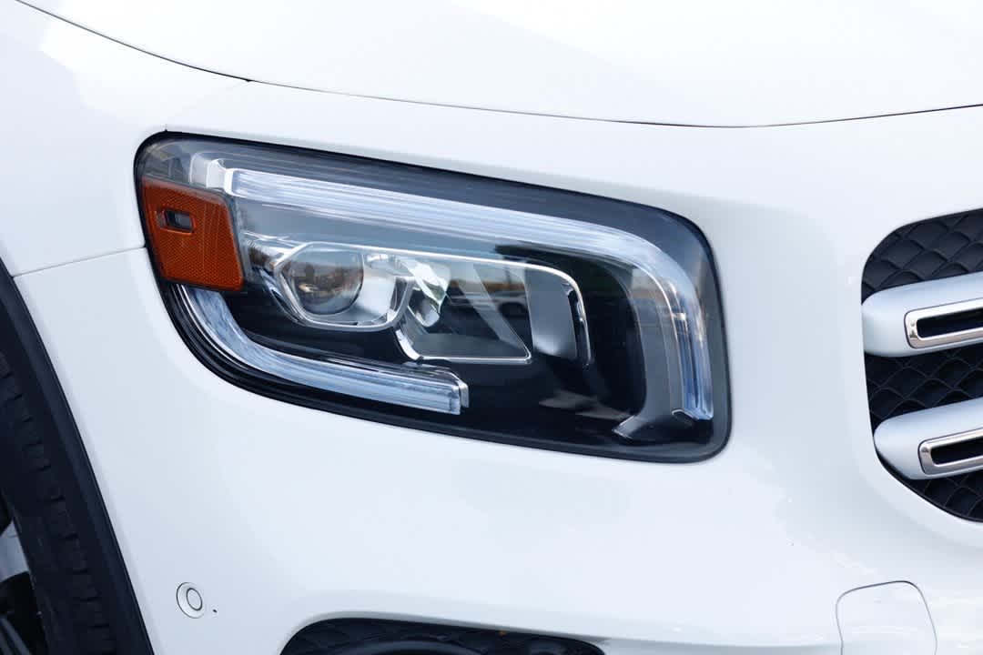 Thumbnail: 2022 Mercedes-Benz GLB - 25