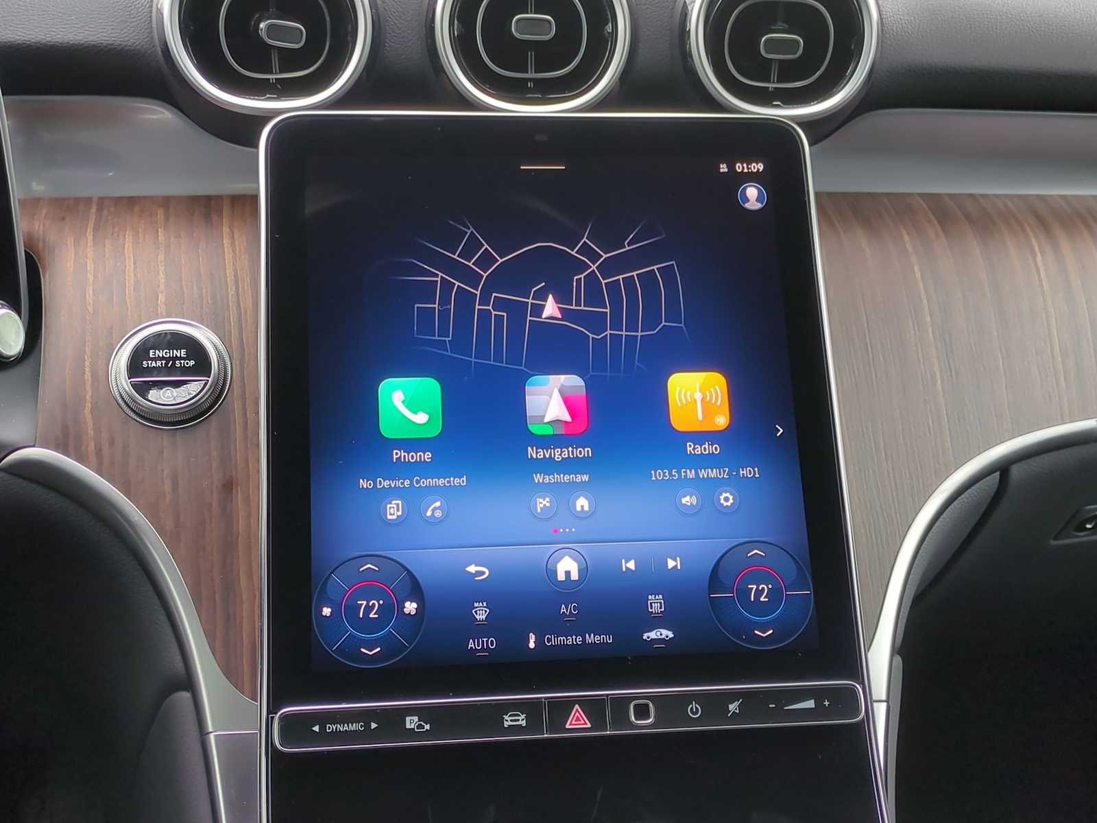 Thumbnail: 2025 Mercedes-Benz GLC - 27