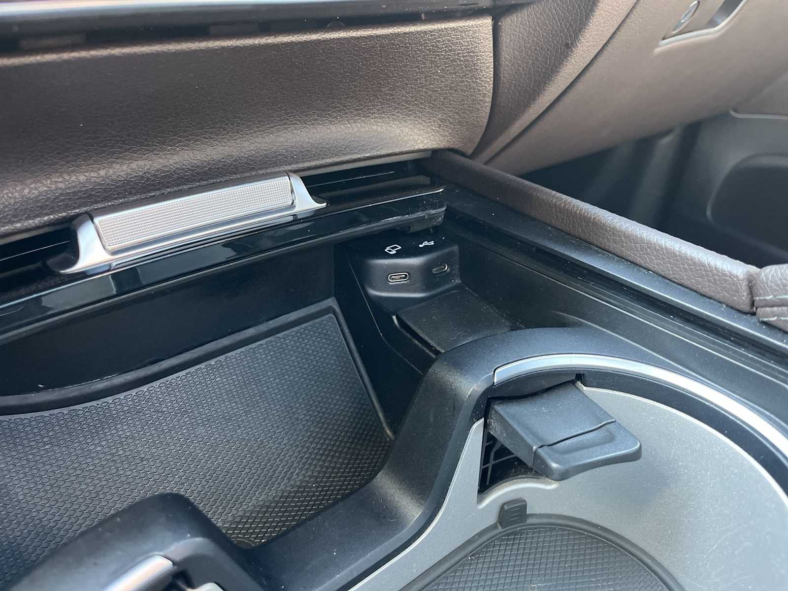 Thumbnail: 2022 Mercedes-Benz GLS - 38