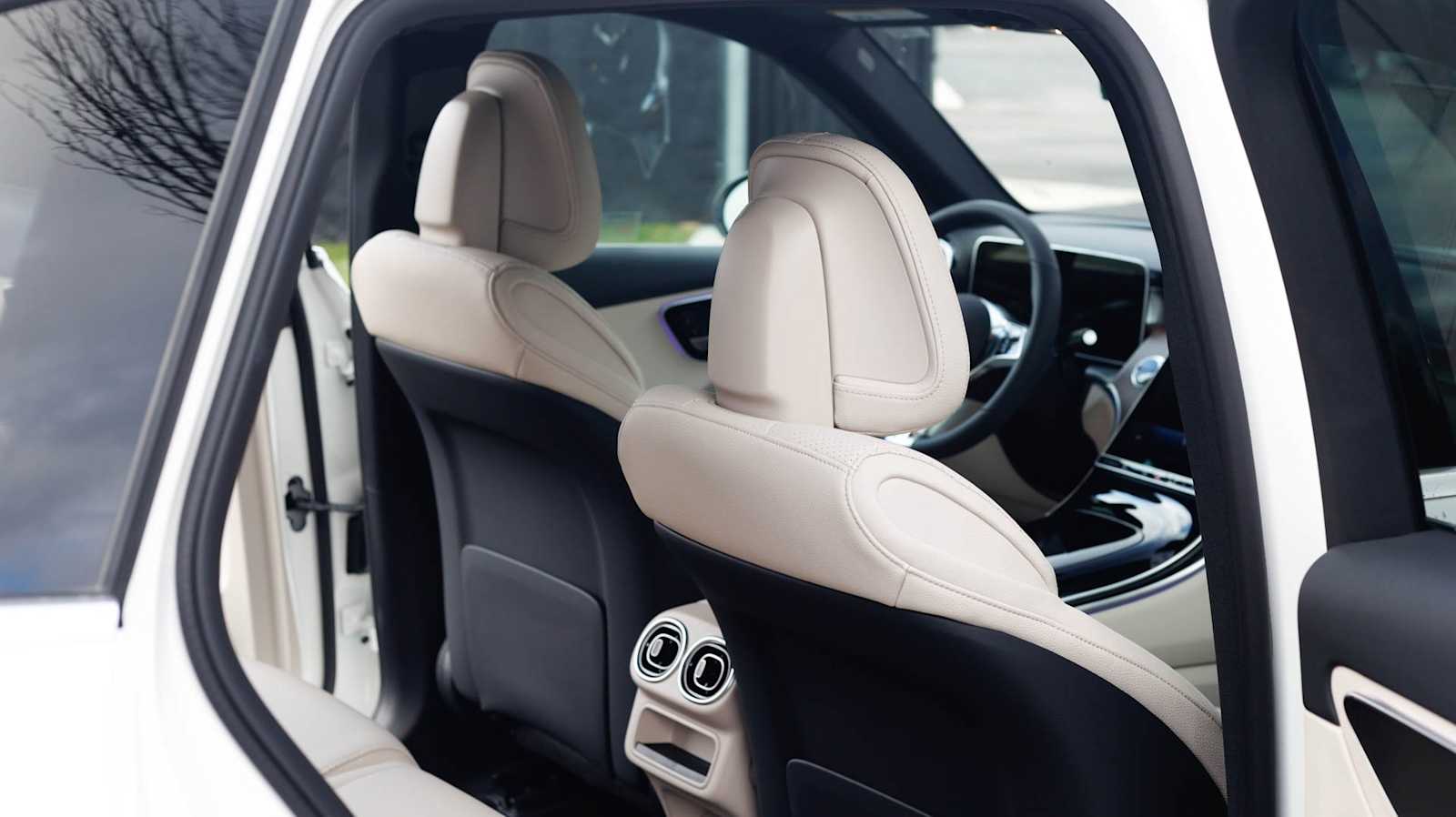 Thumbnail: 2026 Mercedes-Benz GLC - 26