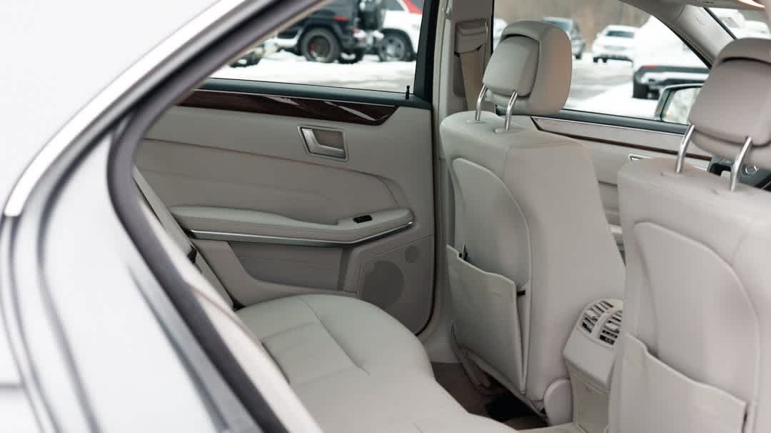 Thumbnail: 2014 Mercedes-Benz E-Class - 21