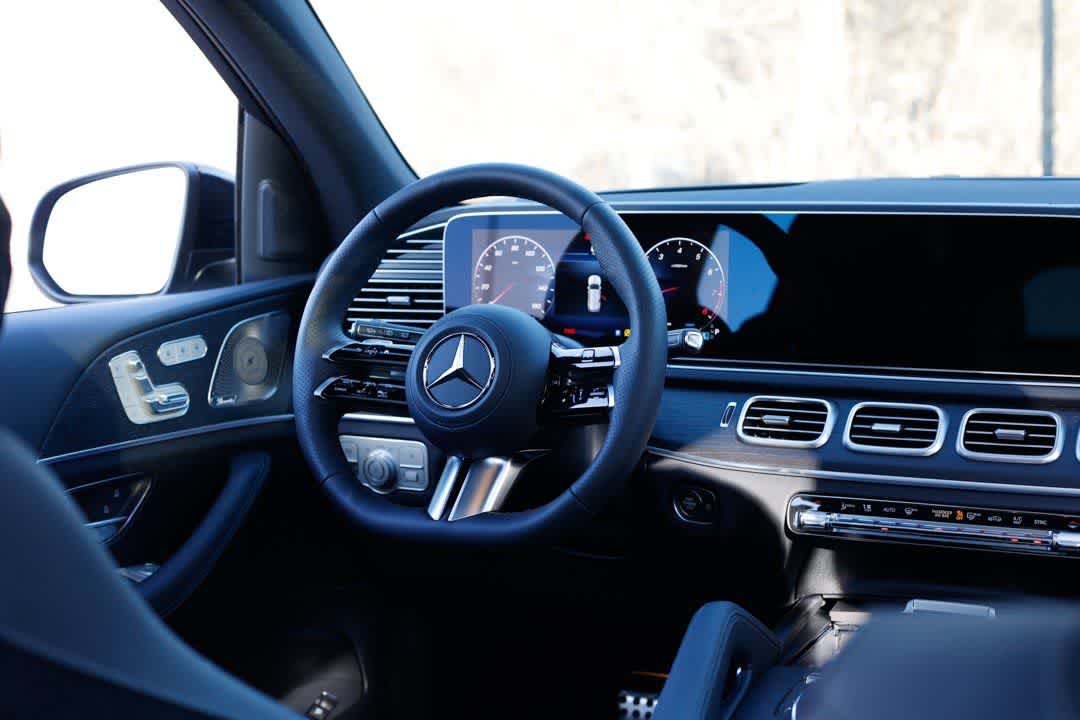Thumbnail: 2026 Mercedes-Benz GLS - 19