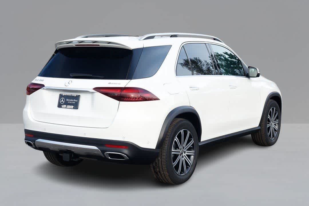 Thumbnail: 2026 Mercedes-Benz GLE - 5