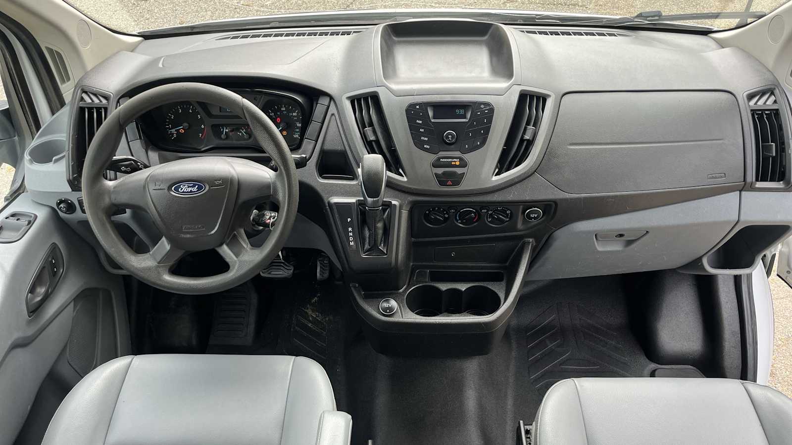 Thumbnail: 2018 Ford Transit Series - 28