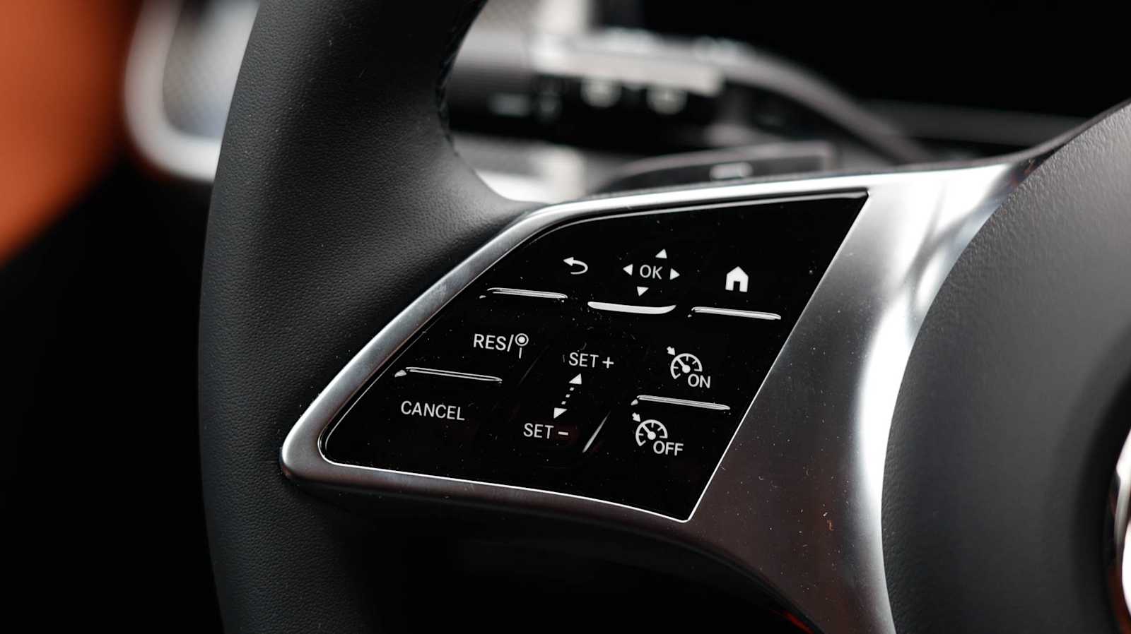 Thumbnail: 2026 Mercedes-Benz GLC - 30