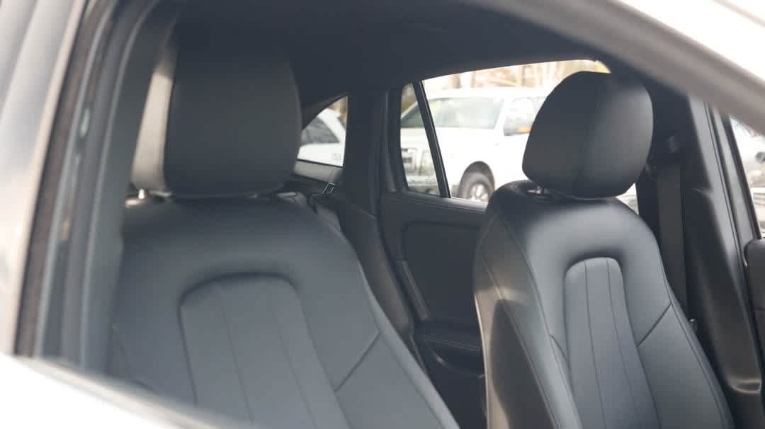 Thumbnail: 2023 Mercedes-Benz GLA - 24