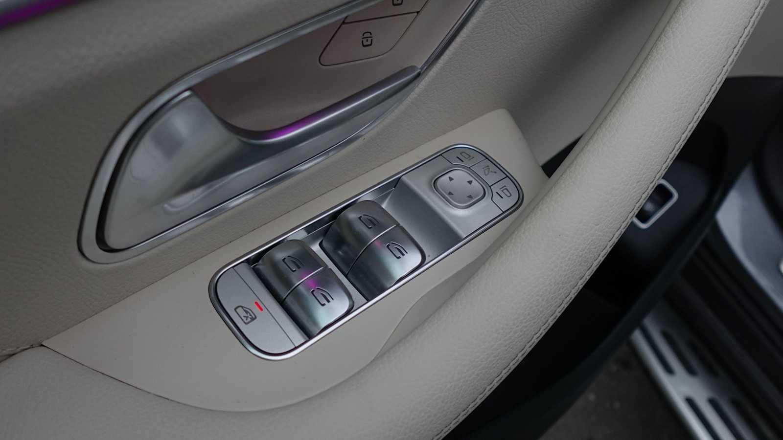 Thumbnail: 2026 Mercedes-Benz GLE - 29