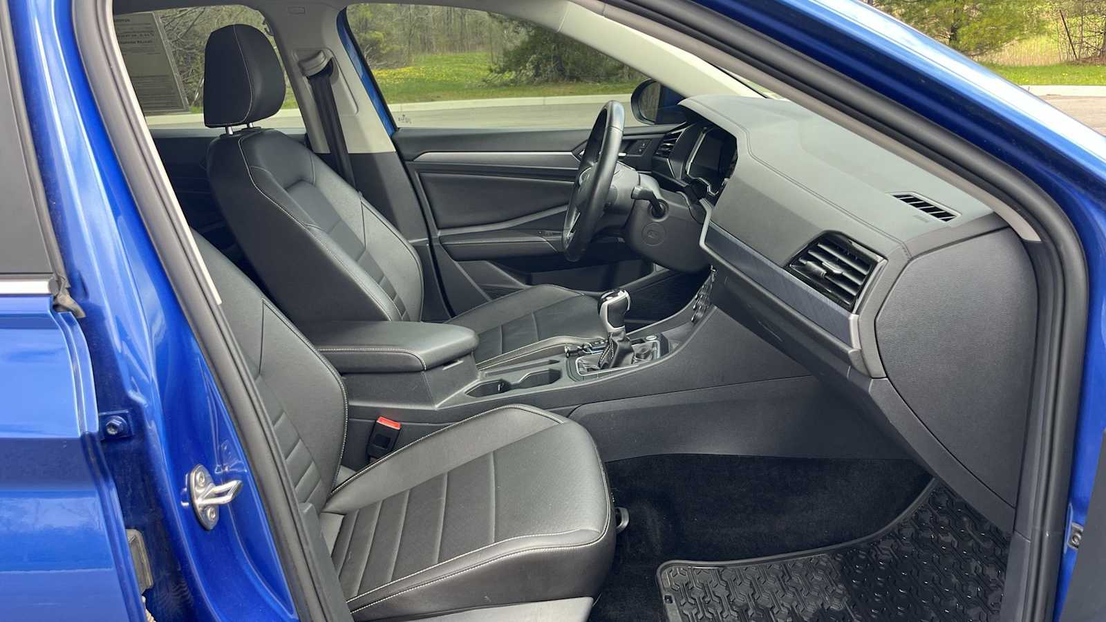 Thumbnail: 2023 Volkswagen Jetta - 11