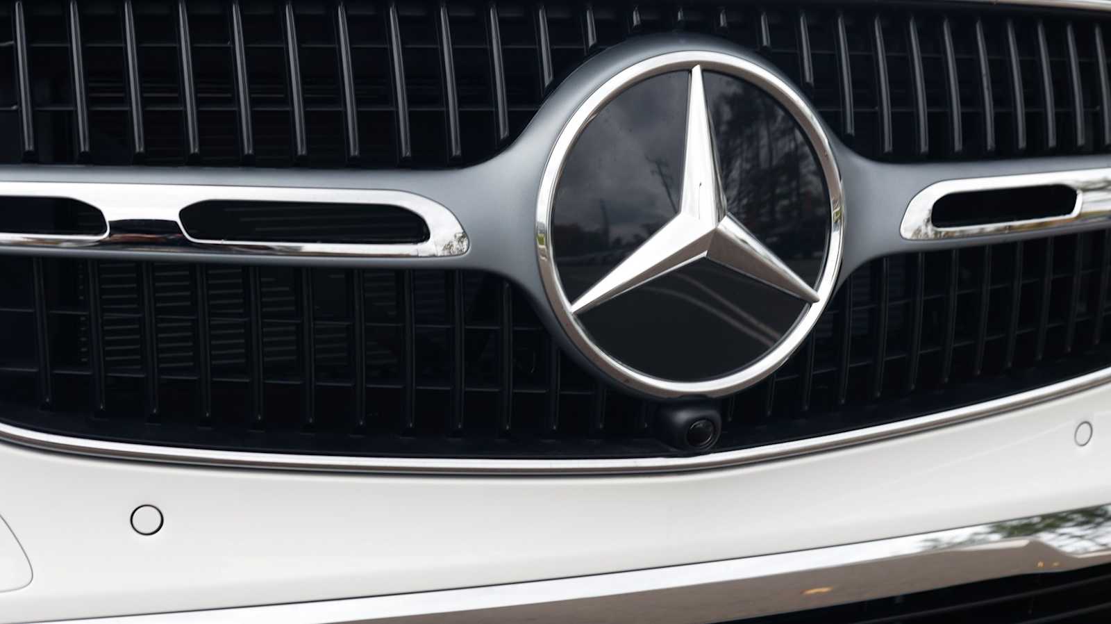 Thumbnail: 2026 Mercedes-Benz GLC - 10