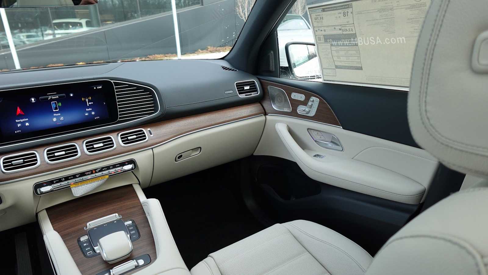 Thumbnail: 2026 Mercedes-Benz GLE - 46