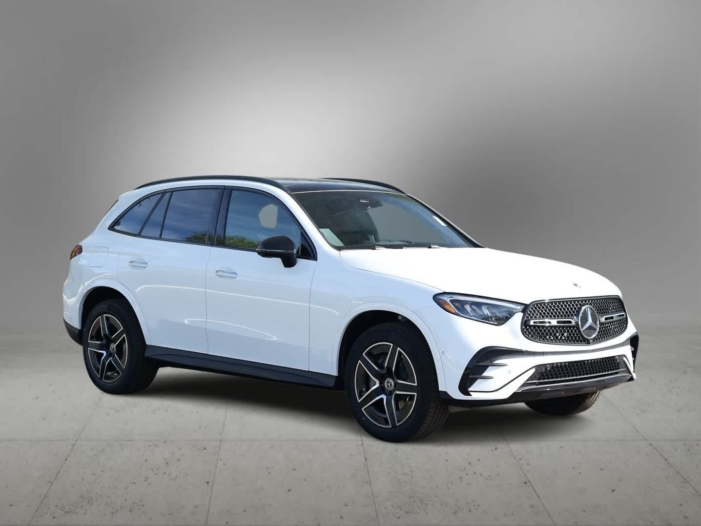2026 Mercedes Benz GLC 300 4MATIC photo 3