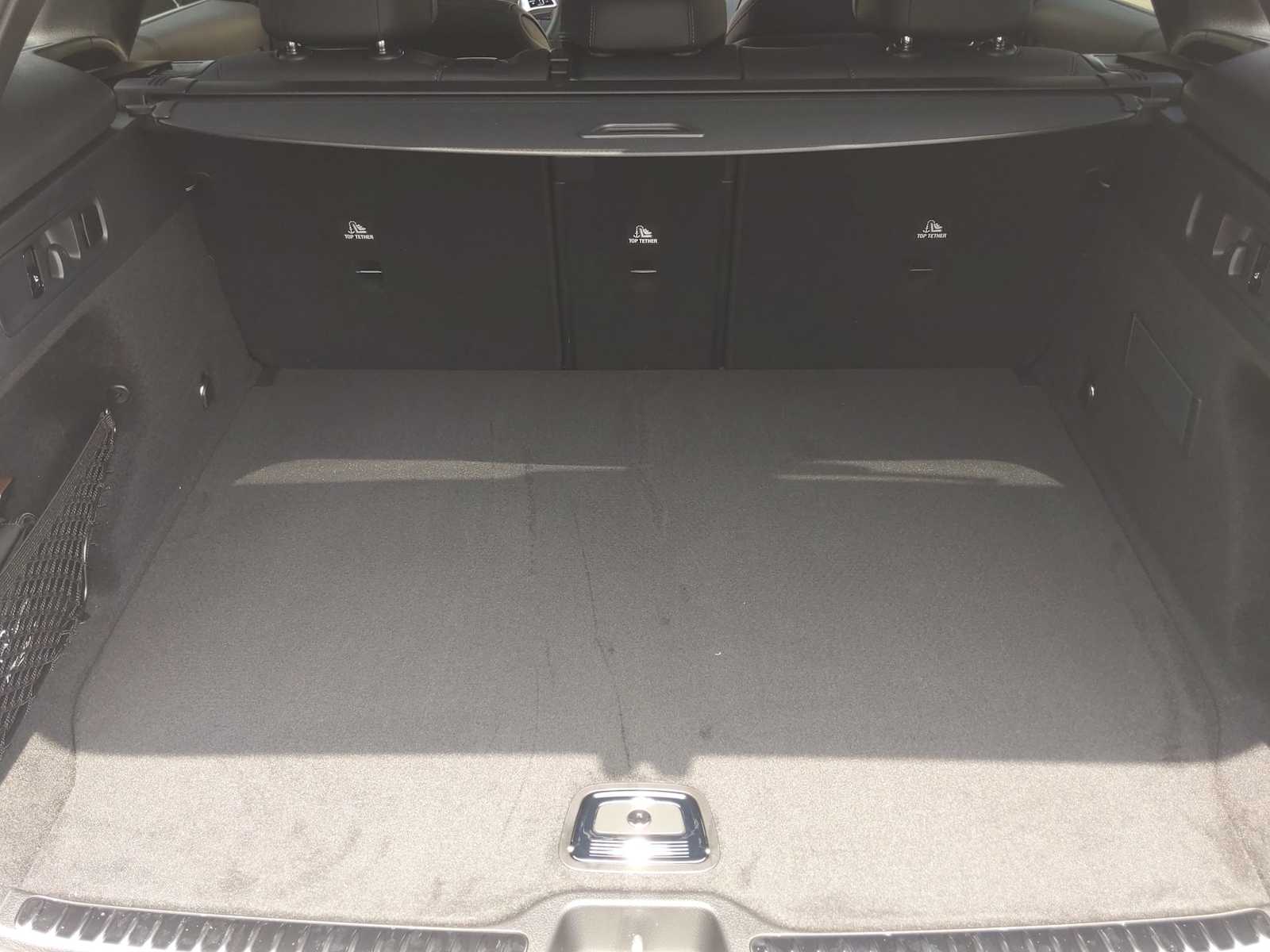 Thumbnail: 2025 Mercedes-Benz GLC - 35