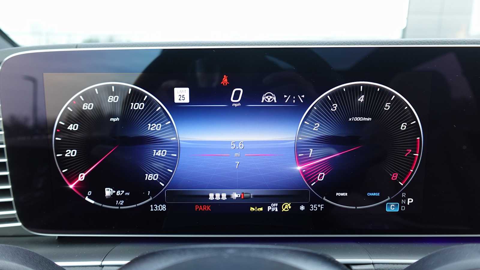 Thumbnail: 2026 Mercedes-Benz GLE - 50