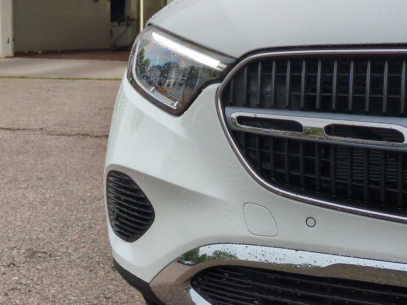 Thumbnail: 2025 Mercedes-Benz GLC - 11