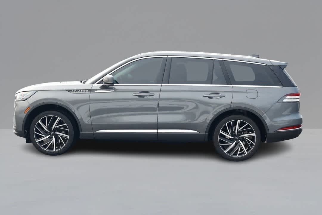 Thumbnail: 2025 Lincoln Aviator - 8
