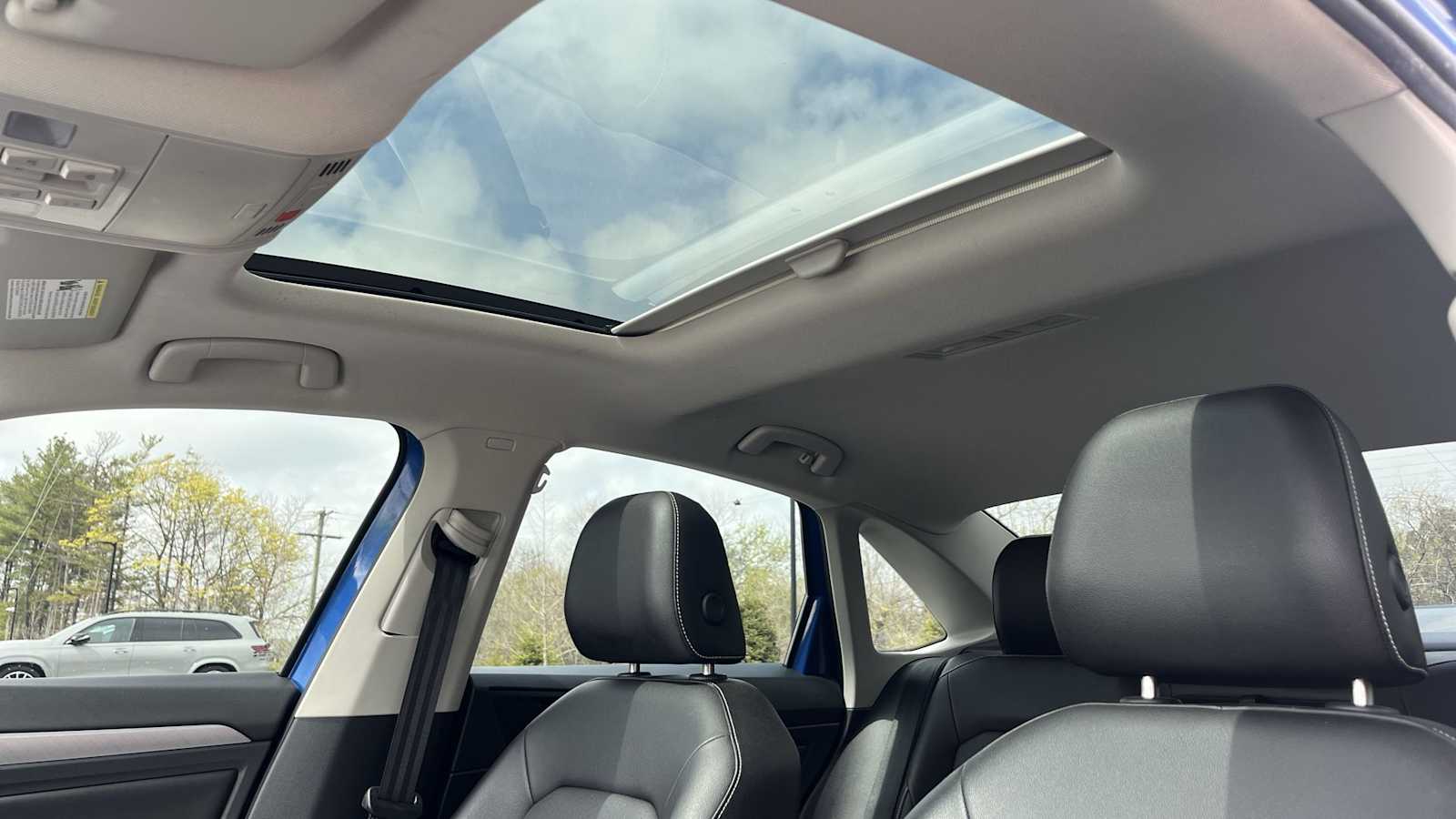 Thumbnail: 2023 Volkswagen Jetta - 31