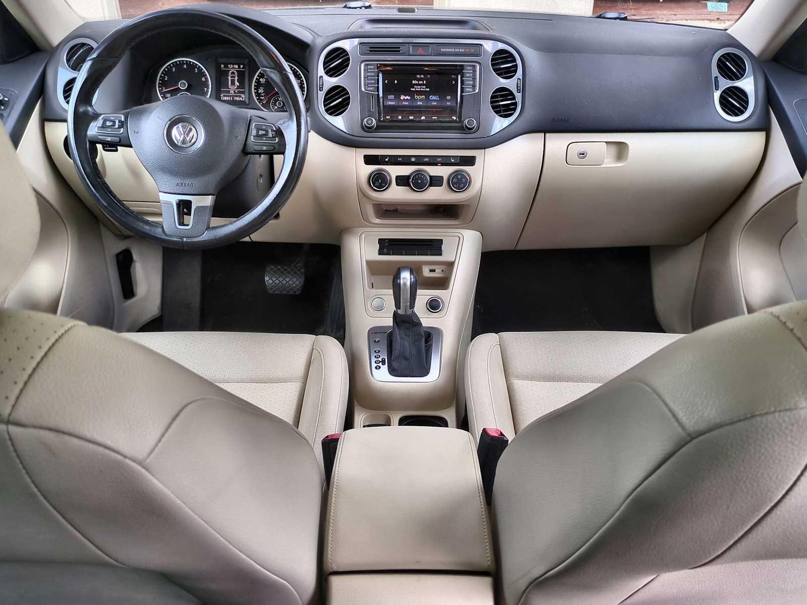 Thumbnail: 2017 Volkswagen Tiguan - 15