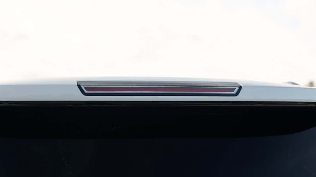 Thumbnail: 2016 Cadillac Escalade - 17