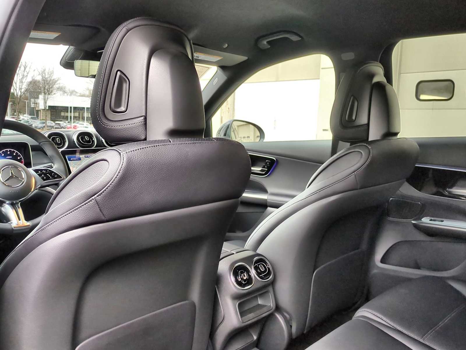 Thumbnail: 2025 Mercedes-Benz GLC - 19