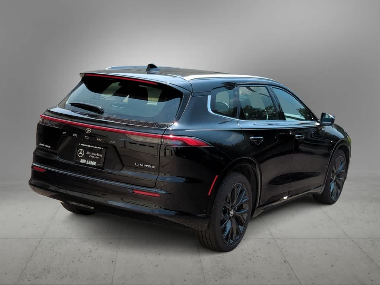 Thumbnail: 2025 Toyota Crown Signia - 8