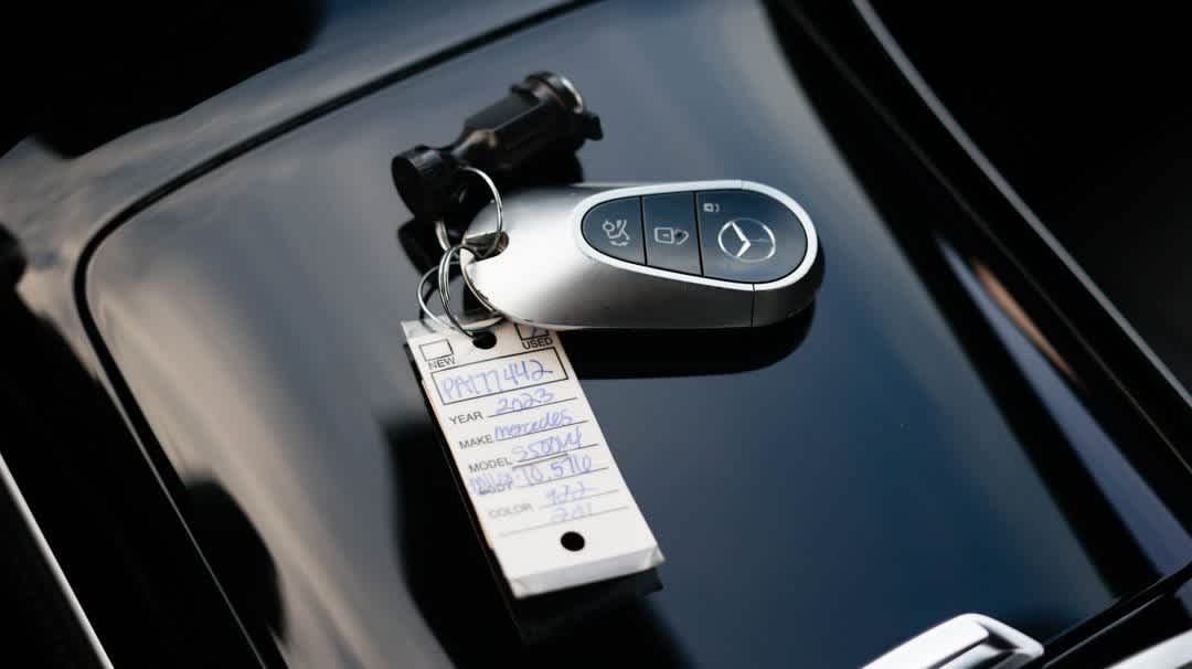 Thumbnail: 2023 Mercedes-Benz S-Class - 40