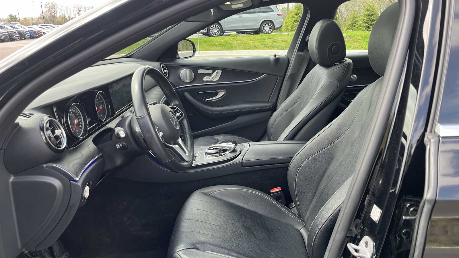 Thumbnail: 2019 Mercedes-Benz E-Class - 14