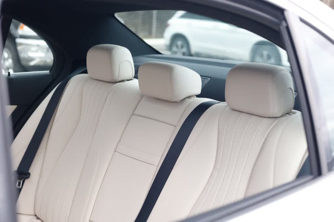 Thumbnail: 2023 Mercedes-Benz E-Class - 11