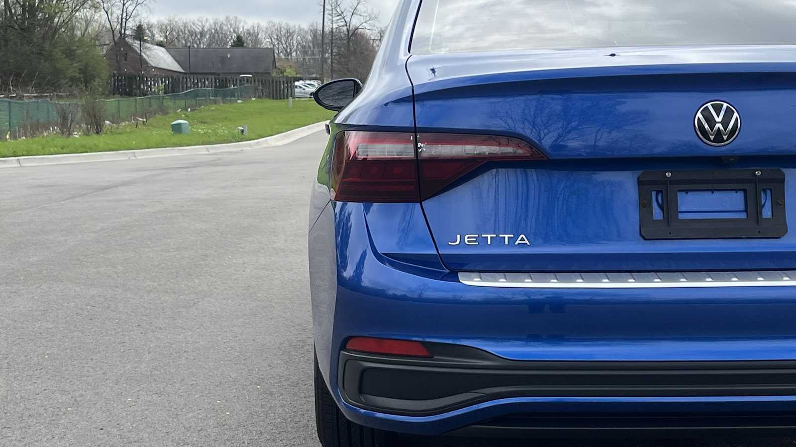 Thumbnail: 2023 Volkswagen Jetta - 17