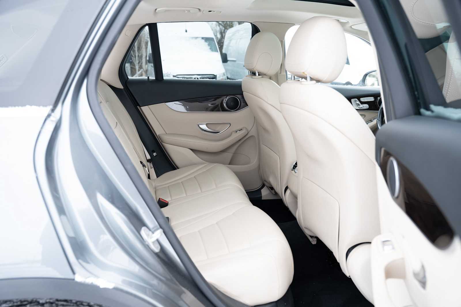 Thumbnail: 2016 Mercedes-Benz GLC - 15