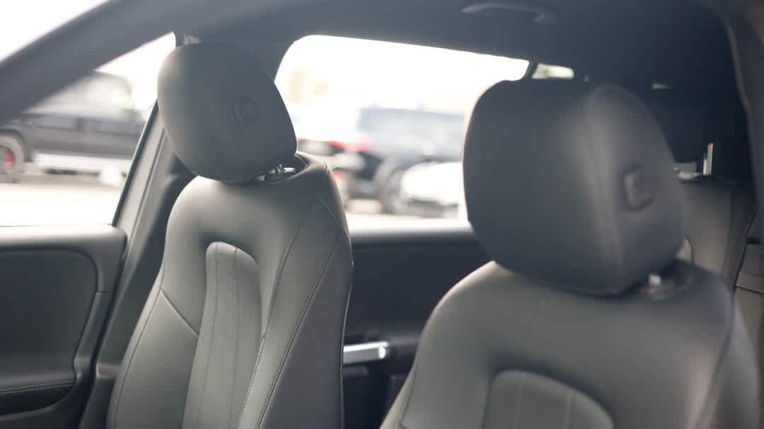 Thumbnail: 2023 Mercedes-Benz EQB - 21