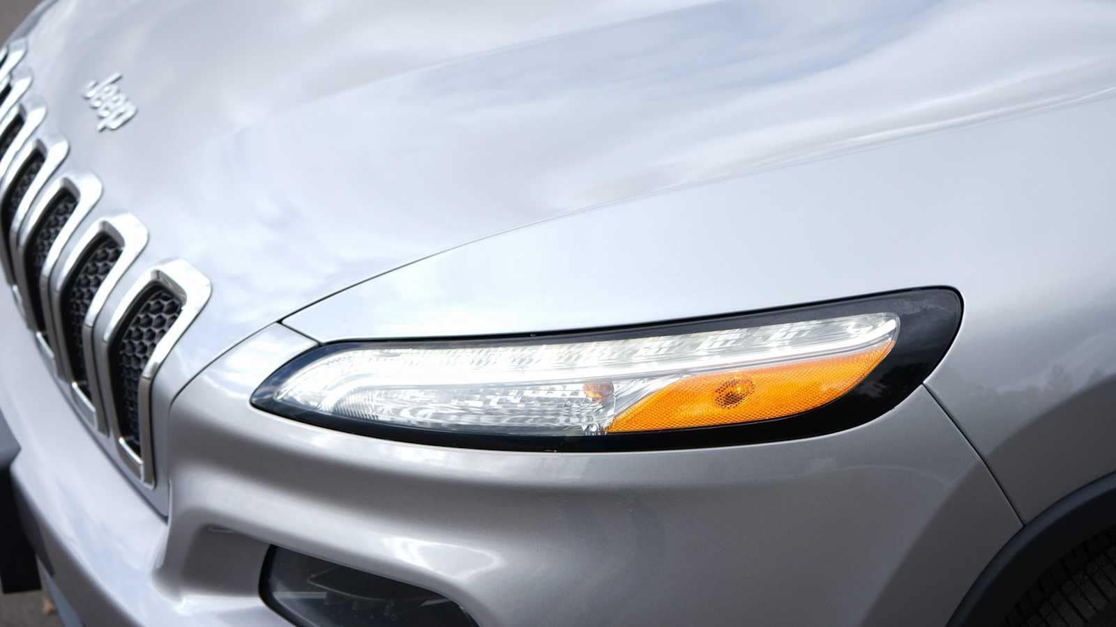 Thumbnail: 2016 Jeep Cherokee - 9