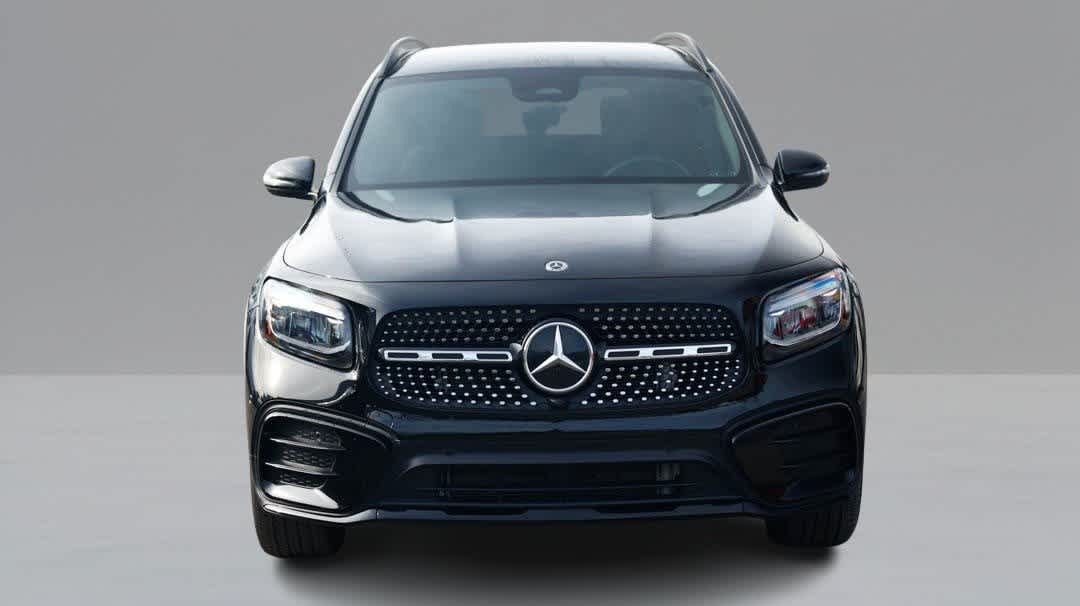 Thumbnail: 2025 Mercedes-Benz GLB - 2