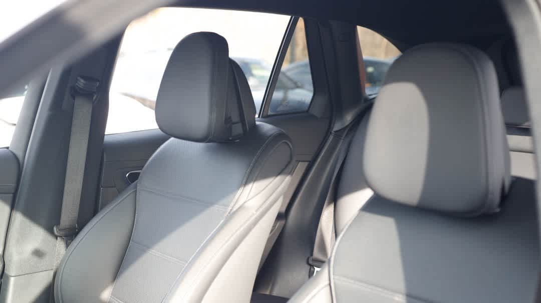 Thumbnail: 2023 Mercedes-Benz GLC - 24