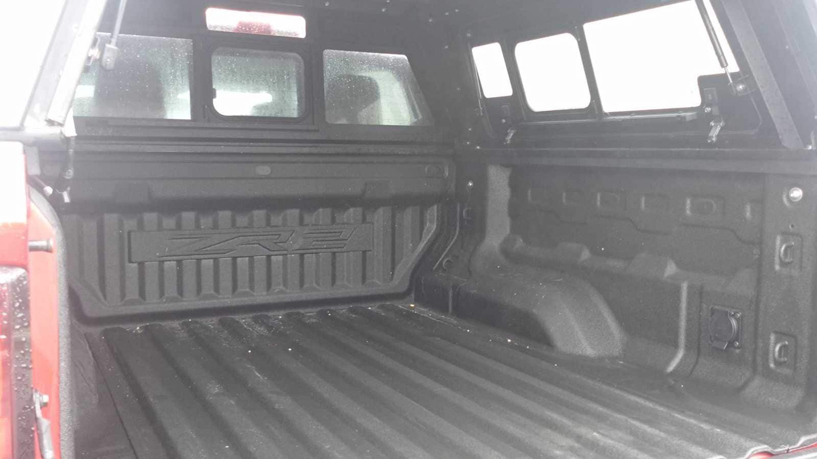 Thumbnail: 2024 Chevrolet Colorado - 18