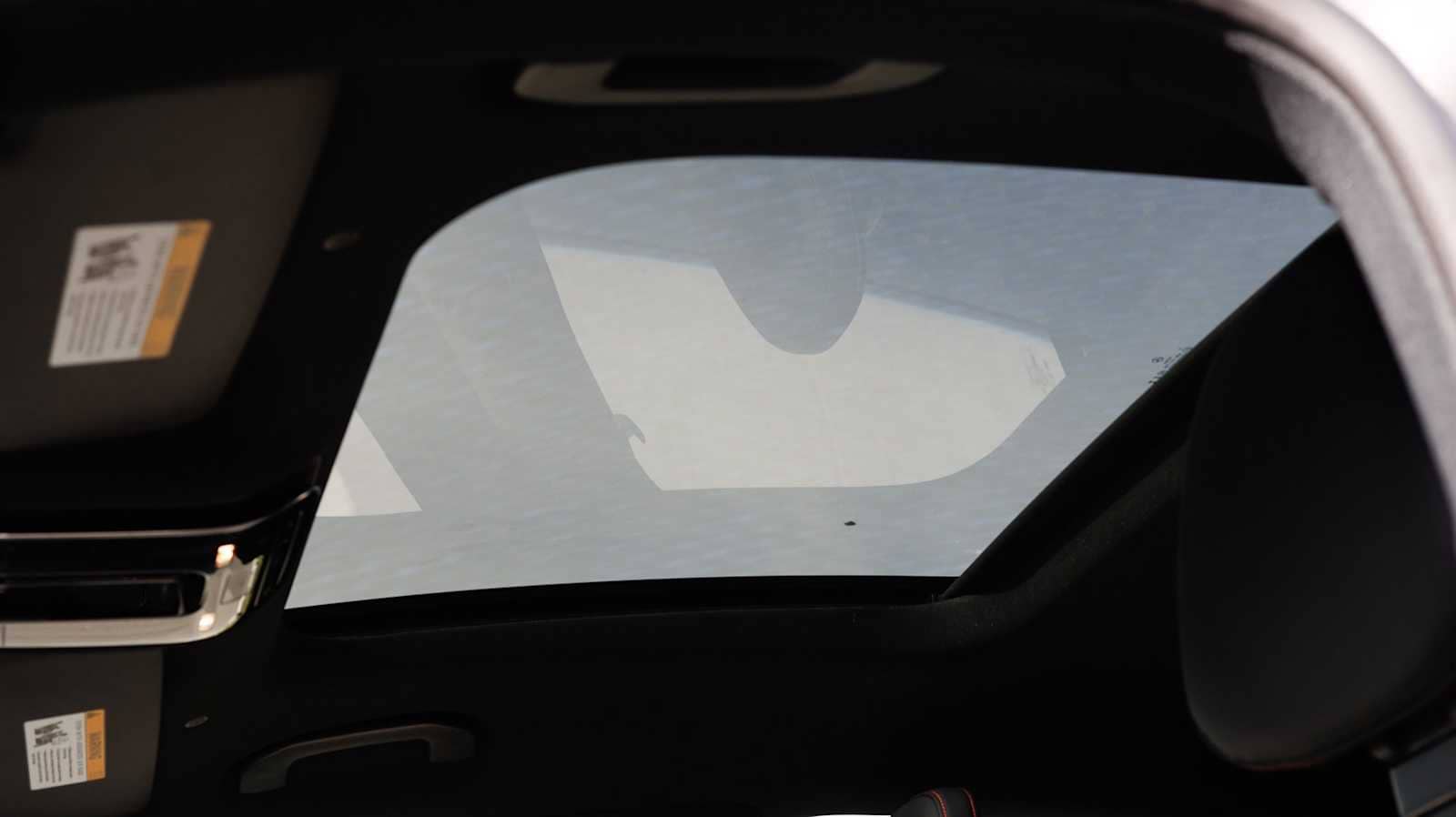 Thumbnail: 2026 Mercedes-Benz GLC - 25