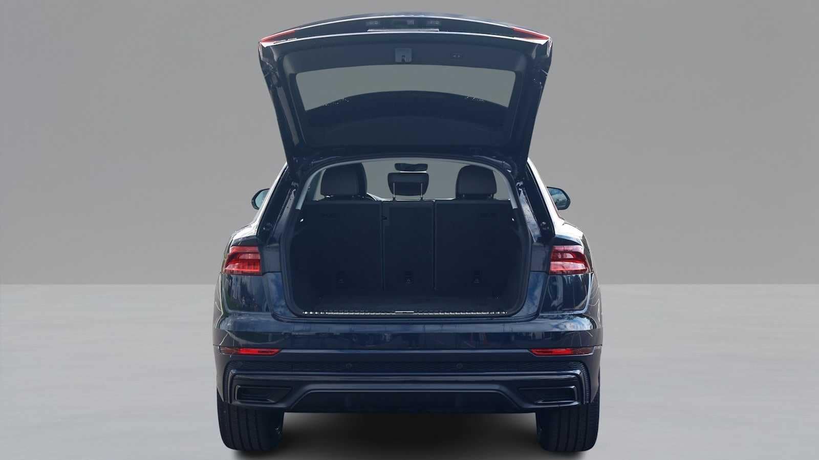 Thumbnail: 2023 Audi Q8 - 7