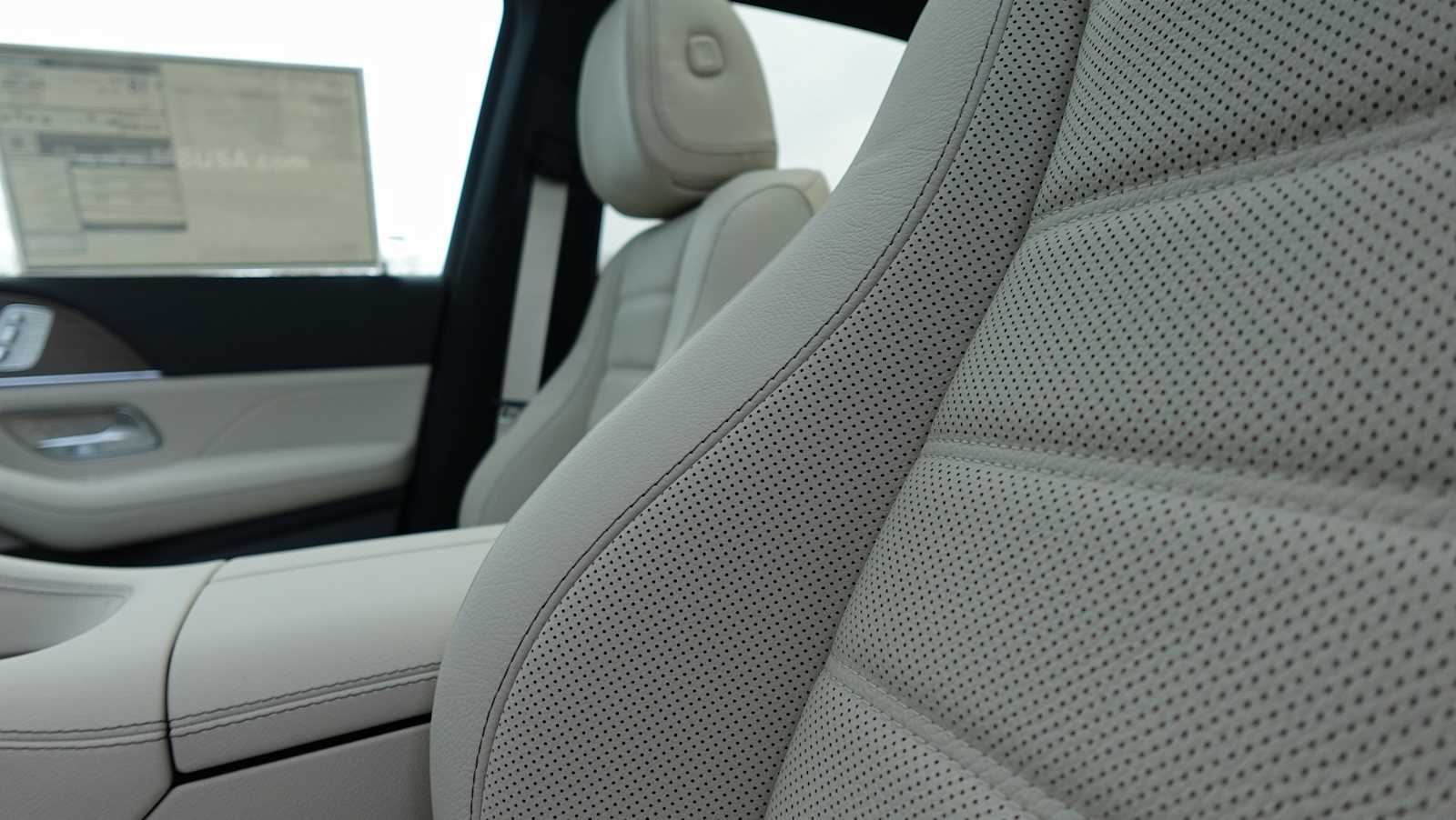 Thumbnail: 2026 Mercedes-Benz GLE - 39