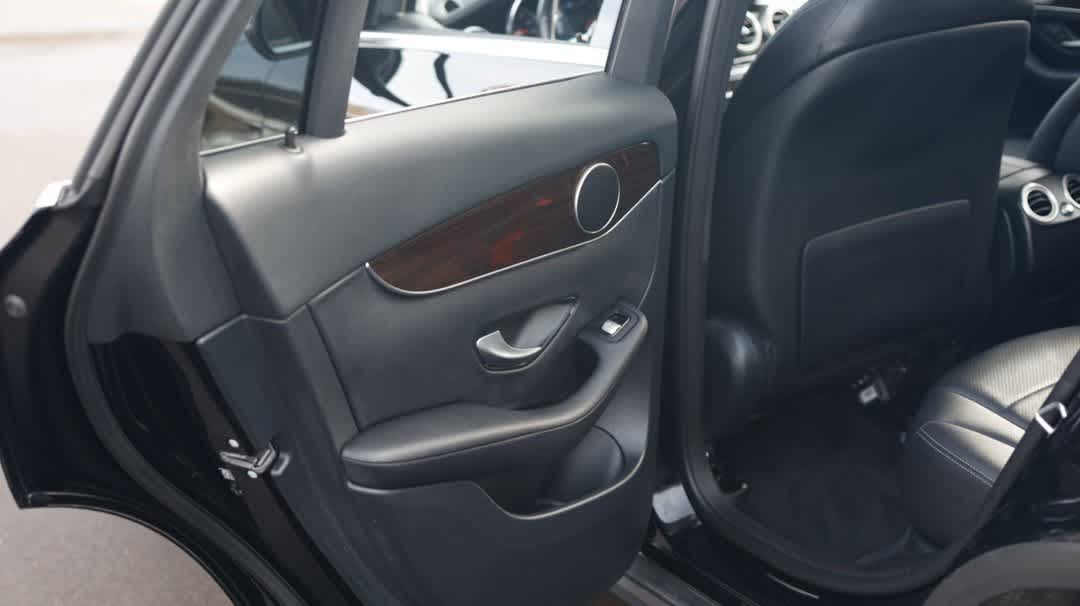 Thumbnail: 2022 Mercedes-Benz GLC - 14