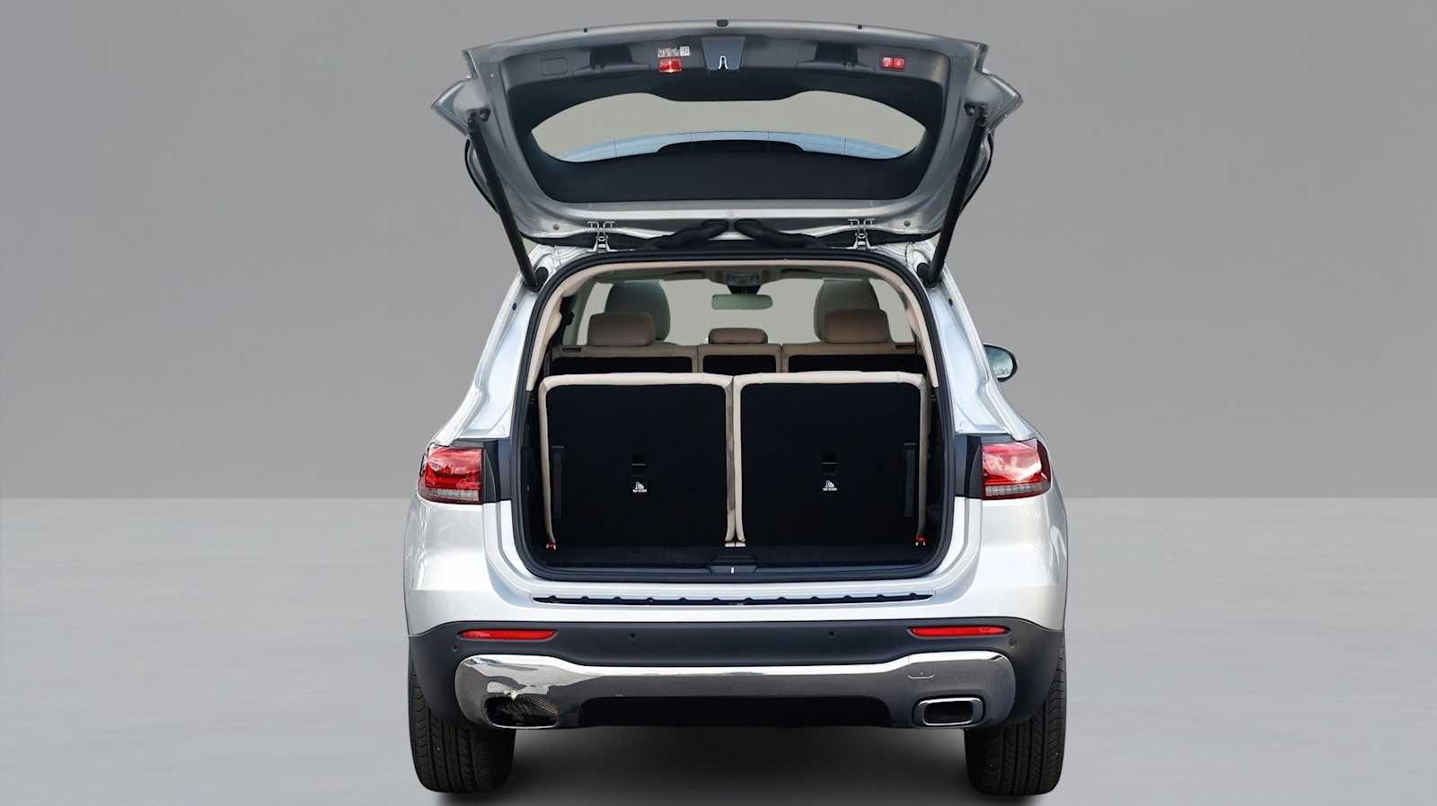 Thumbnail: 2023 Mercedes-Benz GLB - 6