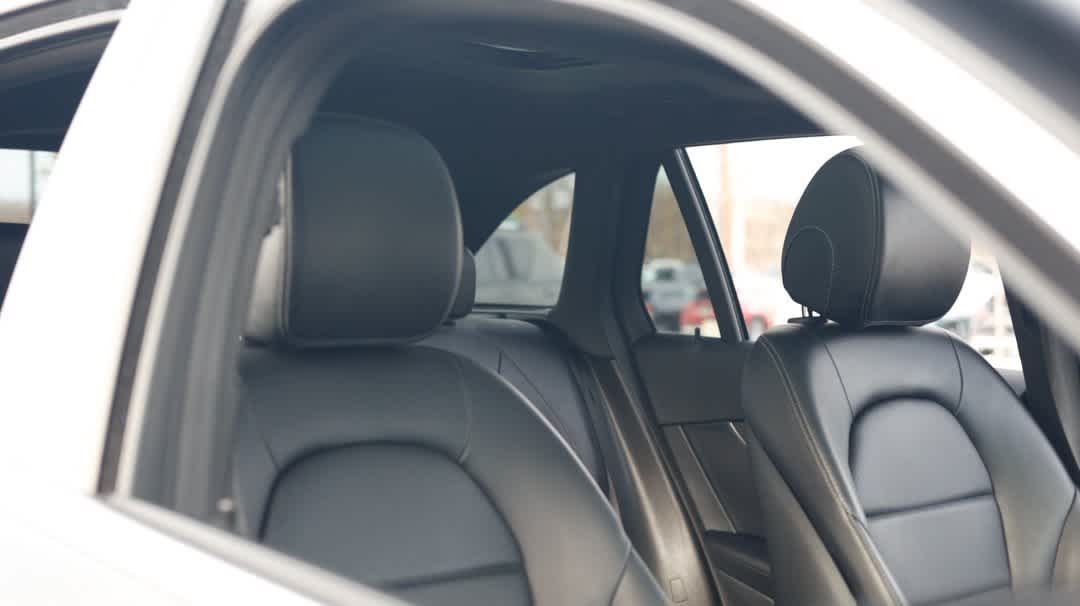 Thumbnail: 2022 Mercedes-Benz GLC - 11