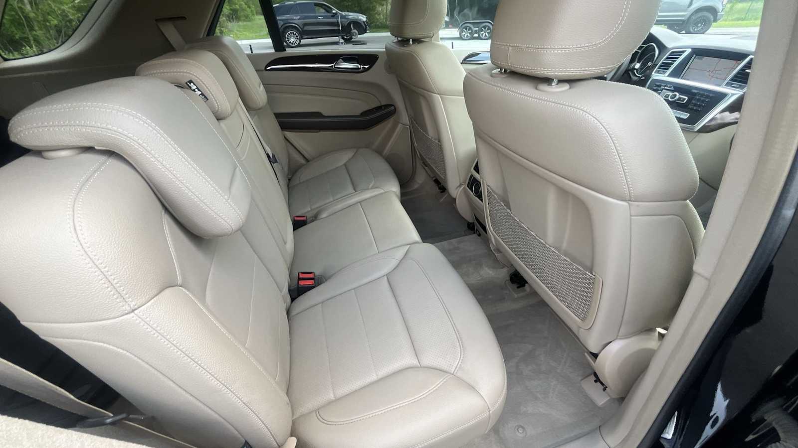 Thumbnail: 2013 Mercedes-Benz M-Class - 12
