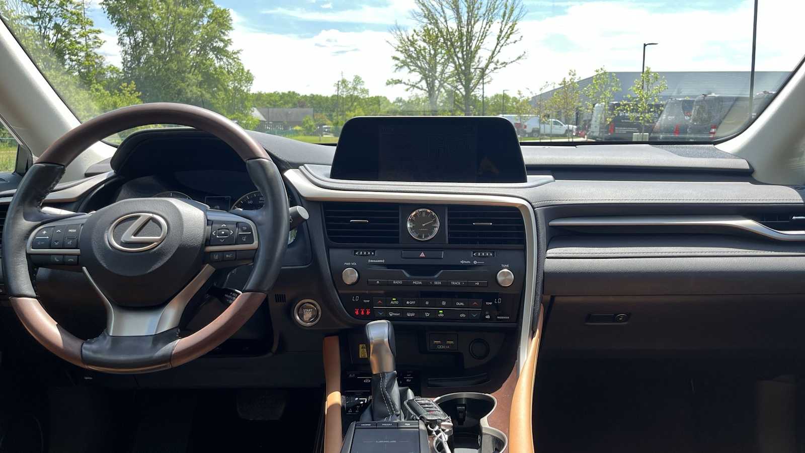 Thumbnail: 2021 Lexus RX - 27